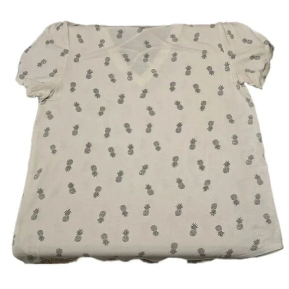 Zoe + Liv, Size XL, Off-White Tee w/Silver Pineapples Print - Picture 5 of 11